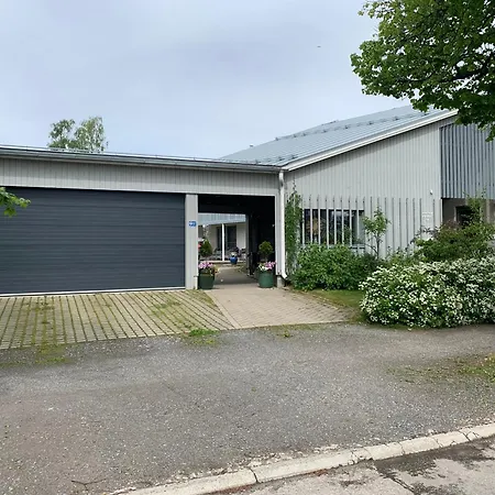 Pikku Flora Lägenhet